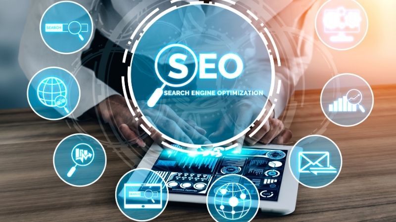 SEO giúp nội dung dễ dàng được người dùng nhìn thấy khi ở vị trí cao trên công cụ tìm kiếm