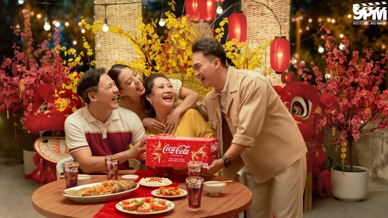 Các chiến dịch marketing của Coca Cola đều để lại cảm xúc trong lòng người xem