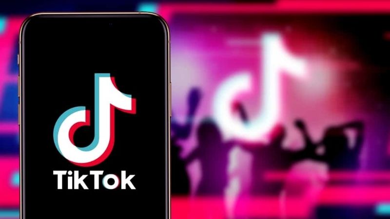 Lượt xem TikTok hay còn gọi là "view", biểu thị số lần người dùng xem một video trên ứng dụng