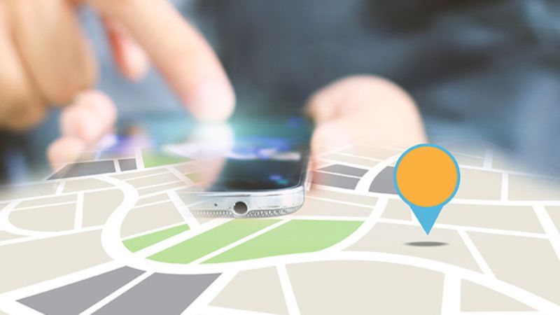 Marketing theo vị trí là chiến lược sử dụng GPS trên điện thoại thông minh để cung cấp nội dung quảng cáo