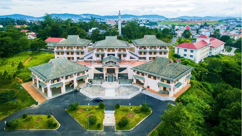 Giới thiệu tổng quan (lịch sử, phương châm, thành tích)